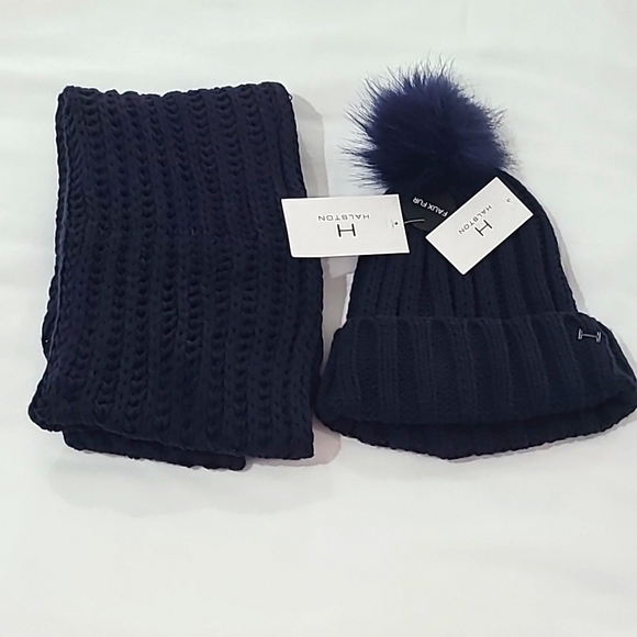 NWT Halston 2 pc Knit Toboggan Hat Infinity Scarf Navy Blue - Picture 1 of 5
